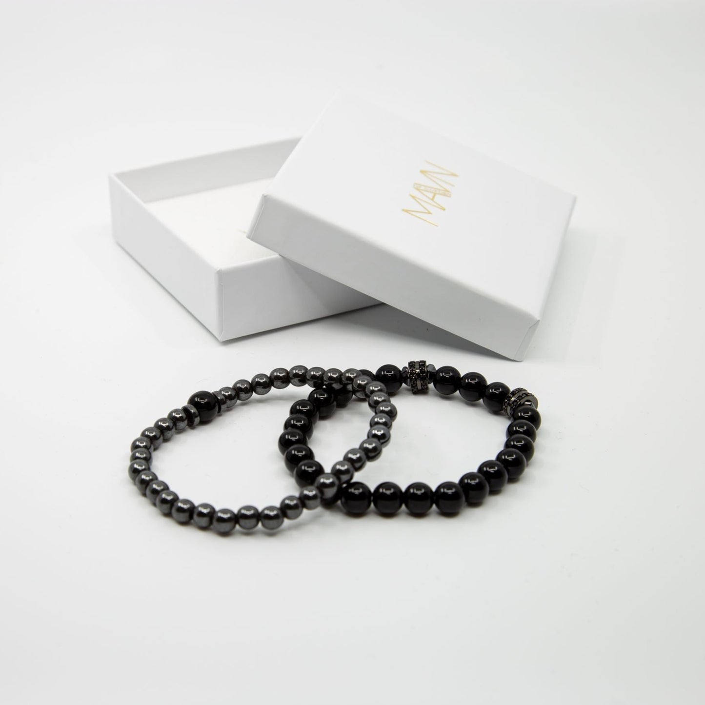 två sten pärlarmband med presentbox från MAVN Of sweden,armband, herr, pärlarmband, stilrent, pärlor, silver, mode, outfit