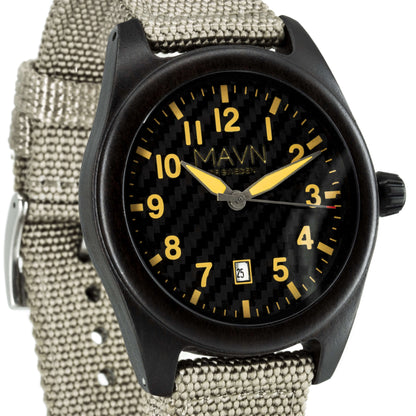 herrklocka, träklocka herr, tidlös elegans, modern funktionalitet, hållbarhet, kronografklocka, japansk quartz, miljövänlig, presentidé, MAVN Of Sweden, Farsdag present, julklapp  till honom